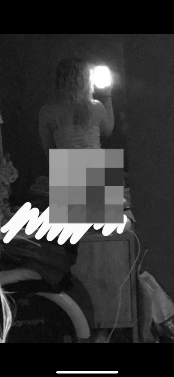 Status photo