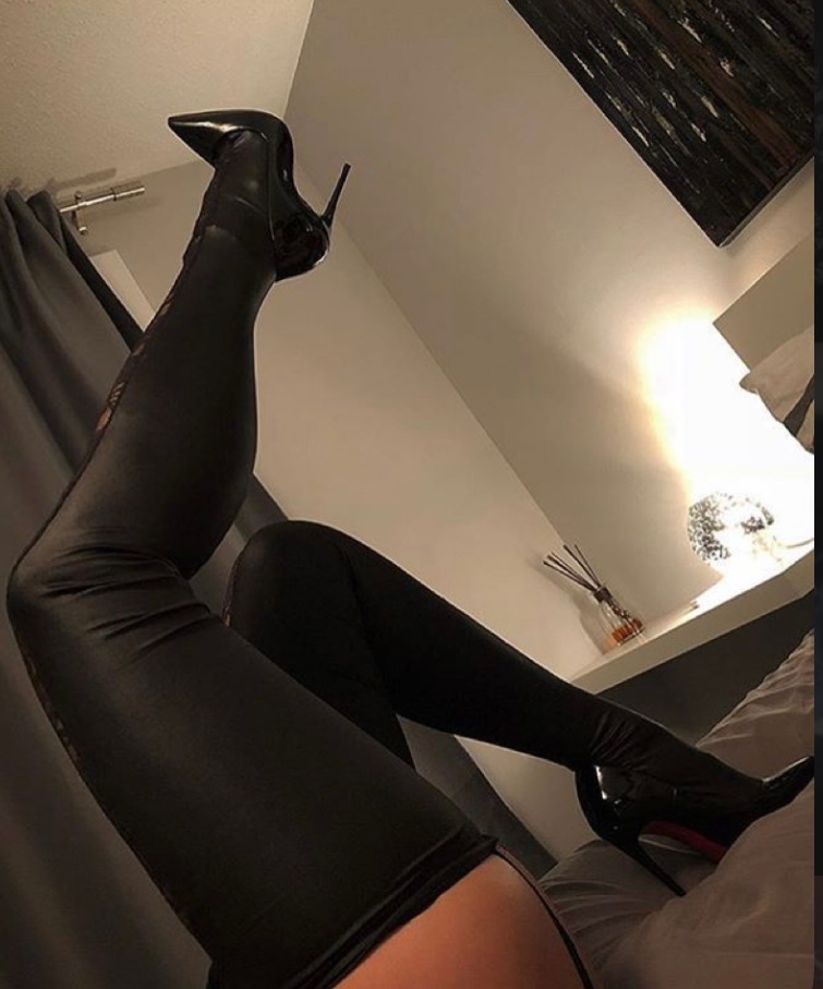 Post photo