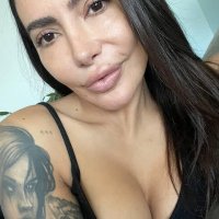 Khloe21