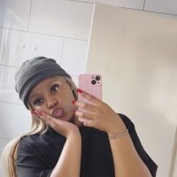 Profile picture of LolaLove